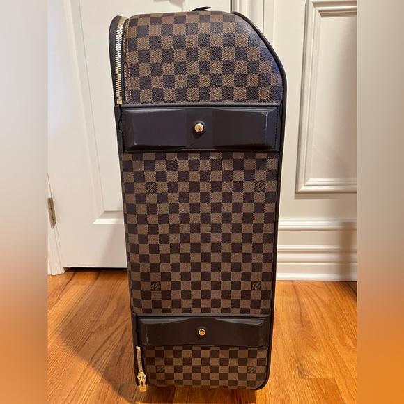 Louis Vuitton suitcase about 26x18x10 inches - Picture 2 of 16